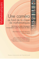 Une caméra au fond de la classe de mathématiques